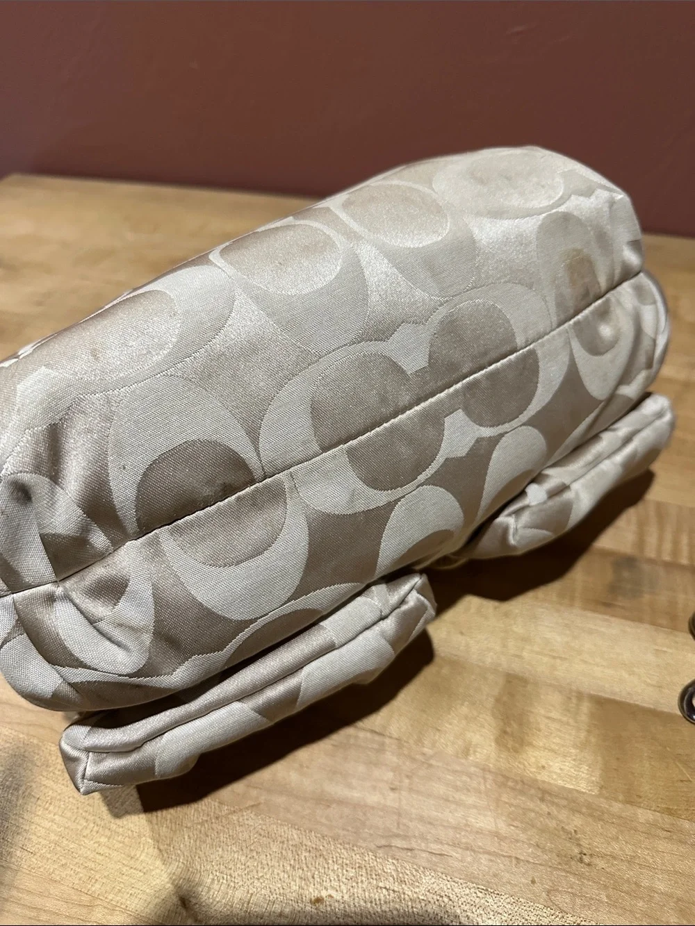 Coach Poppy Messenger Bag [mint condition]